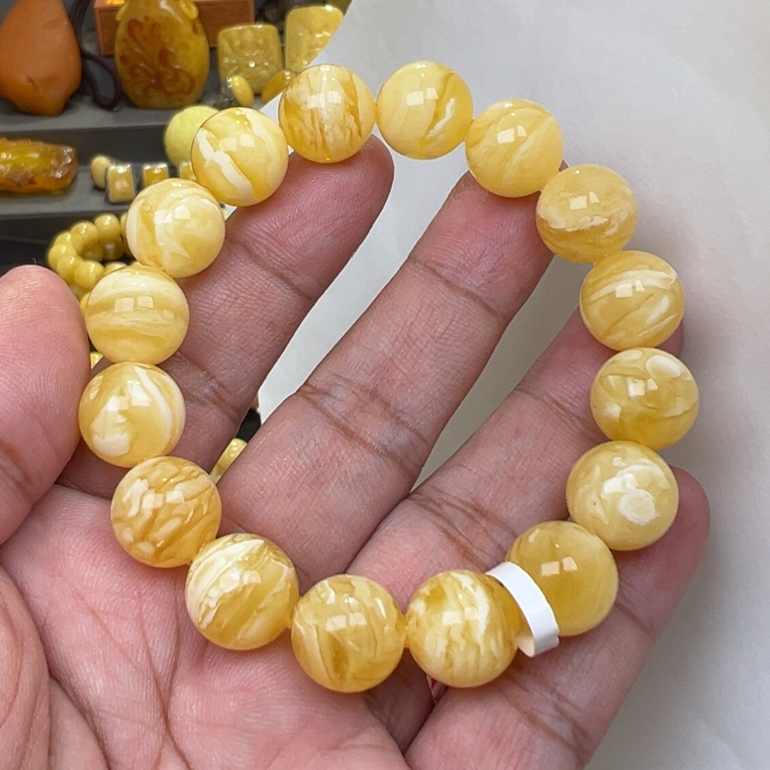 蜜蜡未镶嵌珠宝奇石13加20.45克