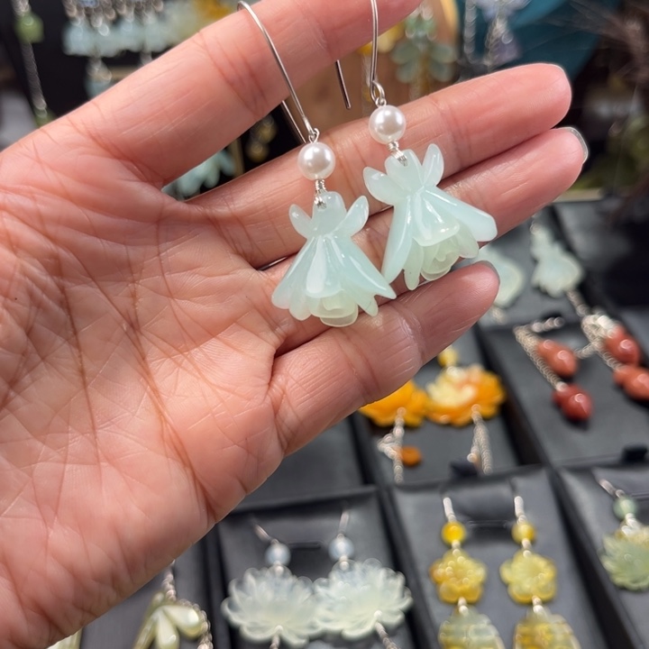 蛇纹石玉银S925镶嵌耳饰