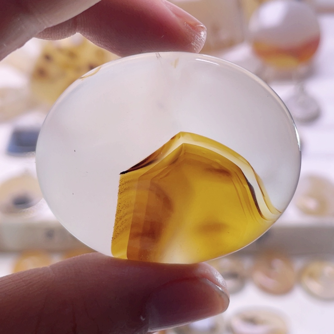 玛瑙/玉髓未镶嵌珠宝奇石