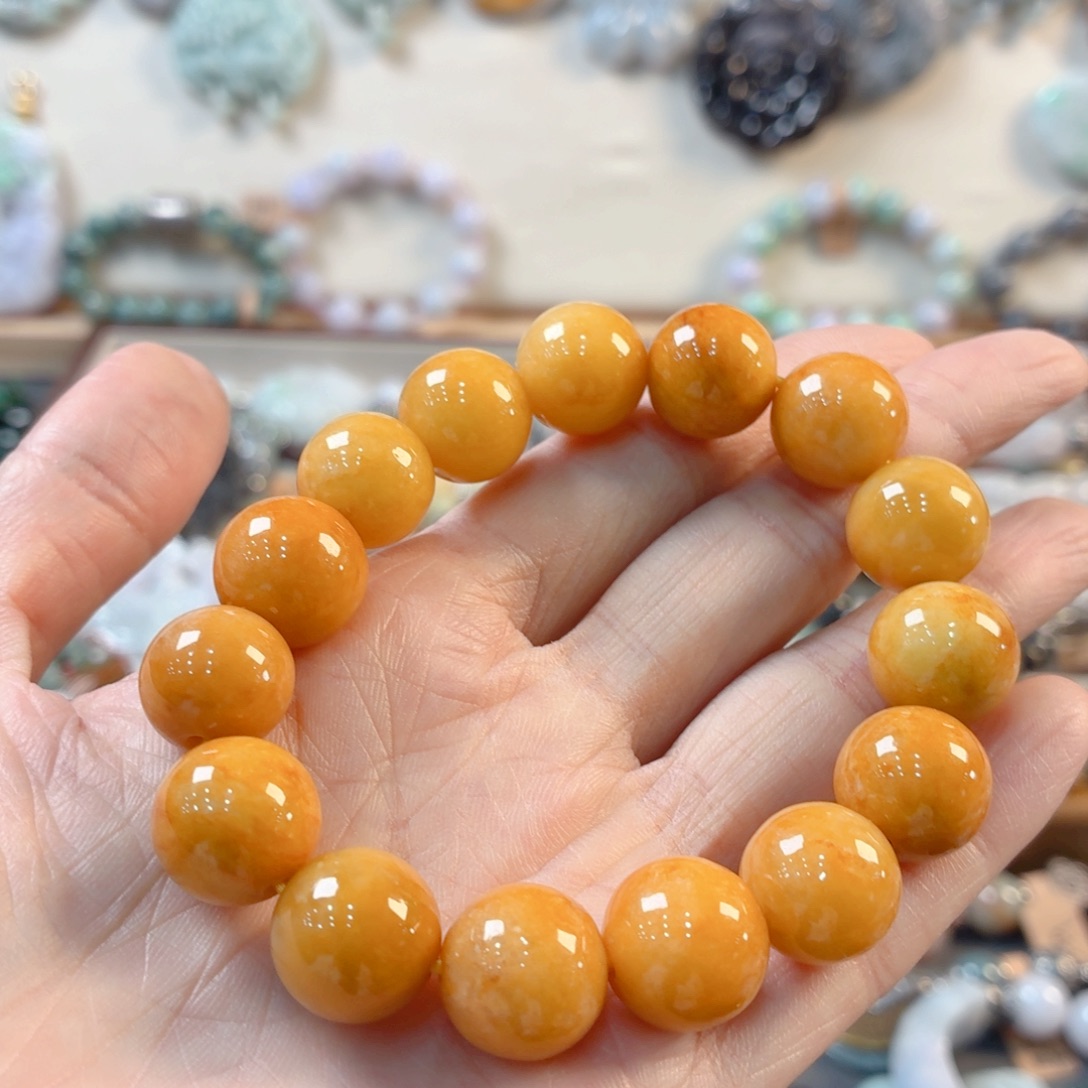 红***亮翡翠未镶嵌颈饰手串