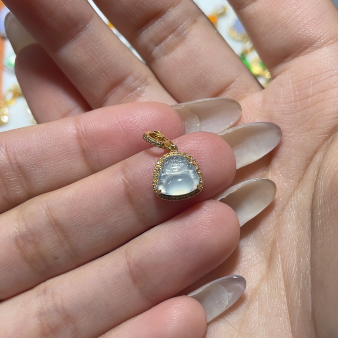 【闪购商品】颈饰18K金镶嵌翡翠