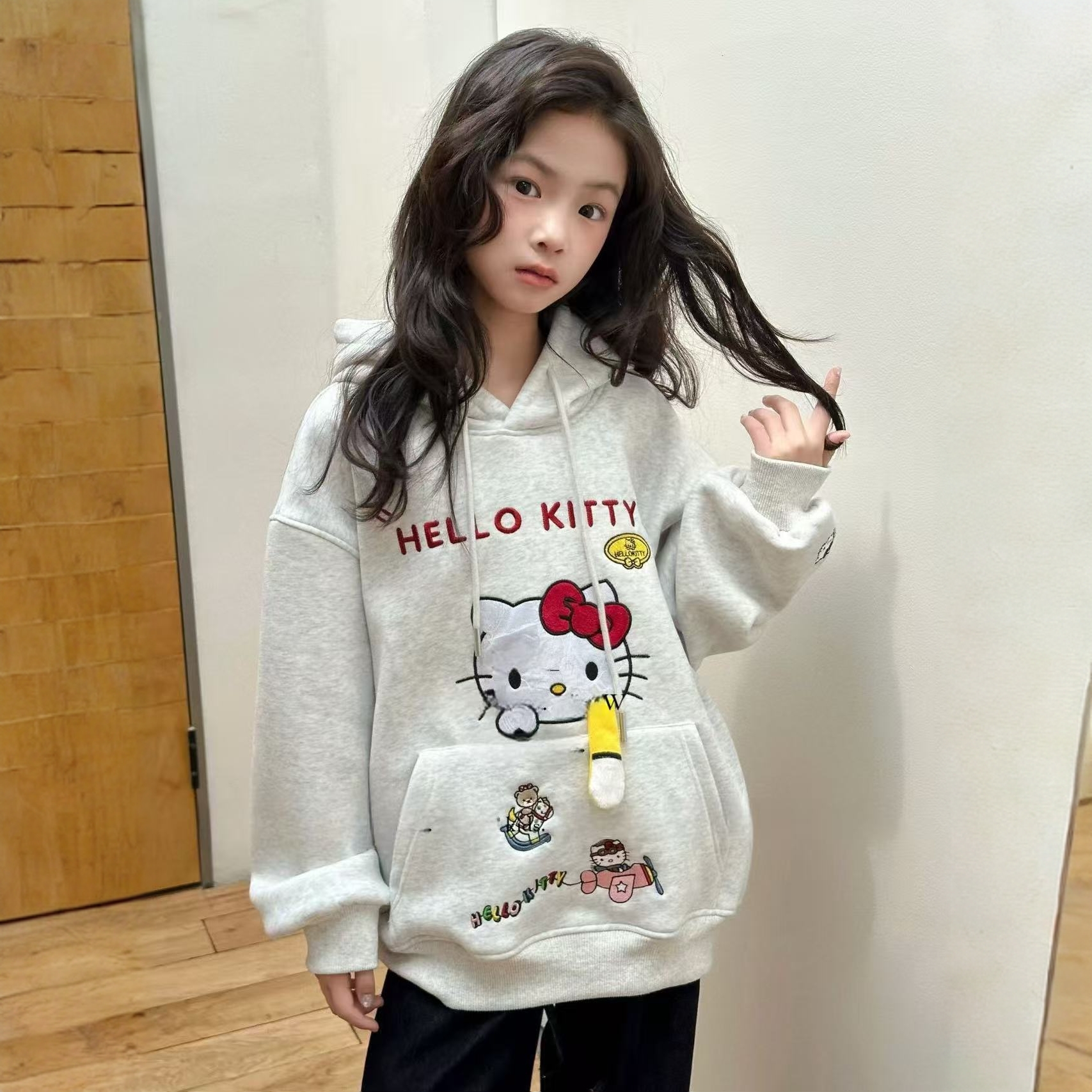 女童2025秋冬新款中大童韩版休闲K T猫刺绣连帽加绒卫衣253263