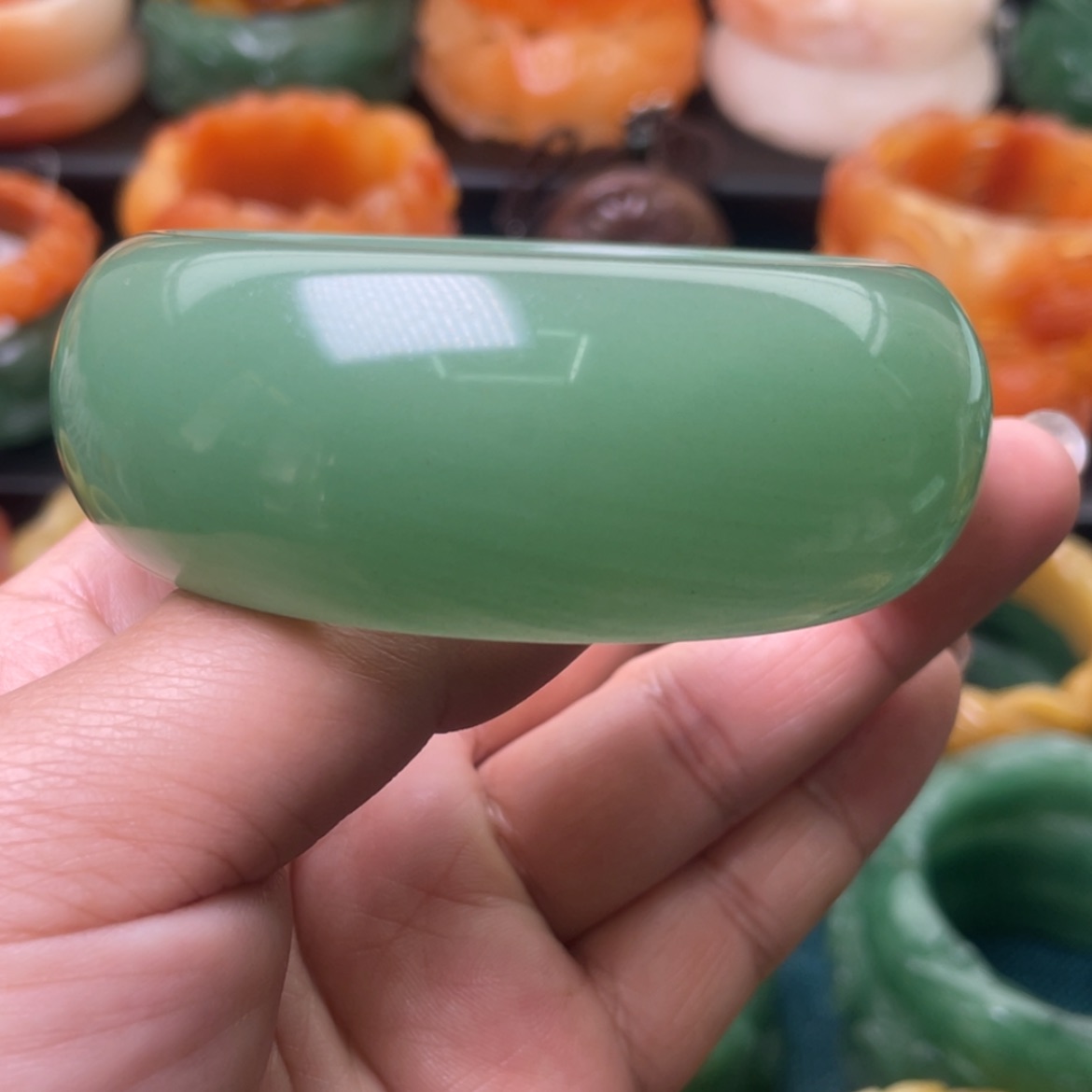 【闪购商品】石英质玉手镯未镶嵌