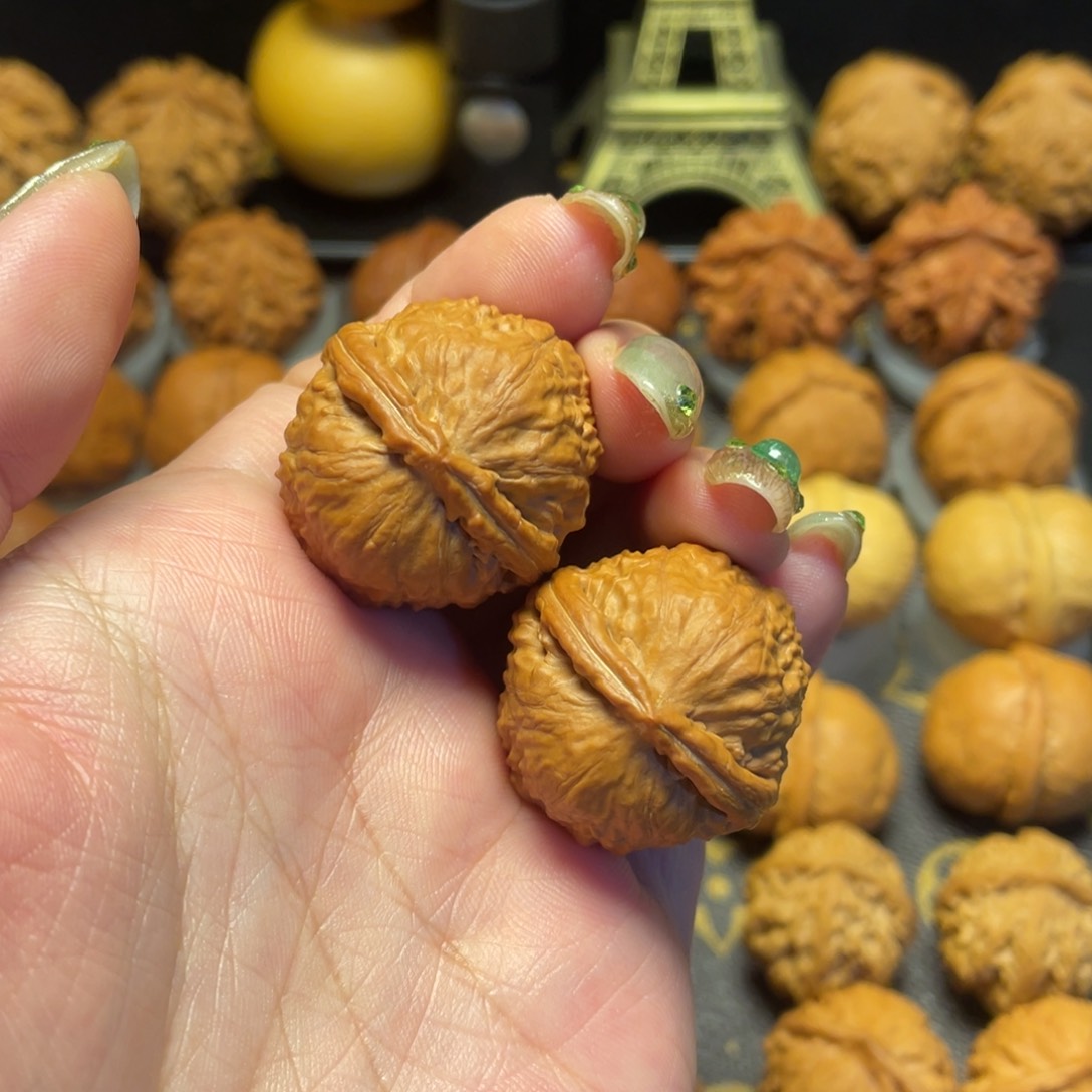 文玩核桃把件树皮球
