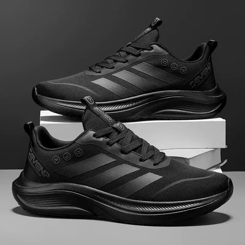 新款冬季加绒百搭休闲情侣款运动鞋            