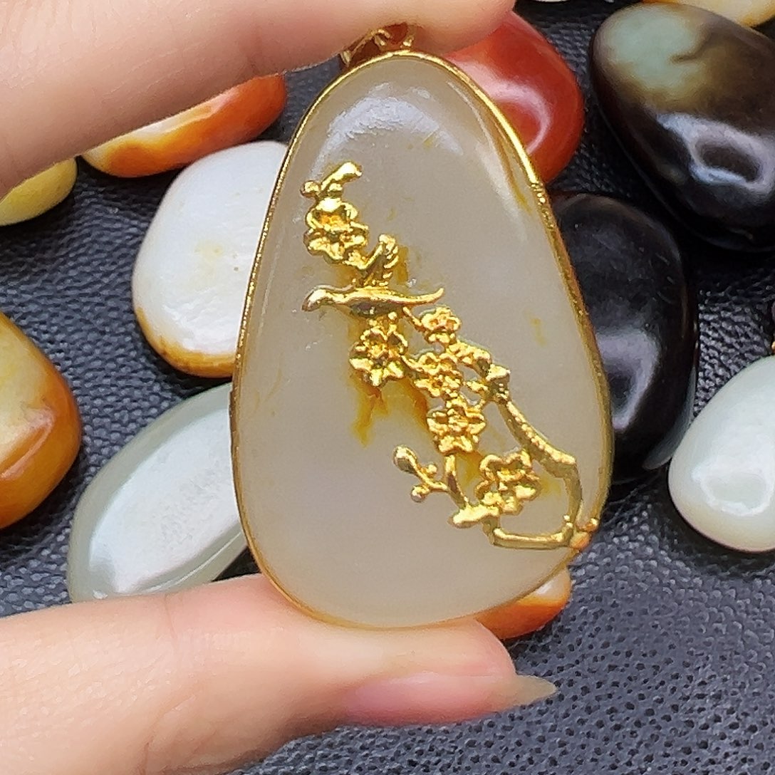 和田玉未镶嵌挂件