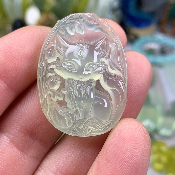 蛇纹石玉挂坠未镶嵌