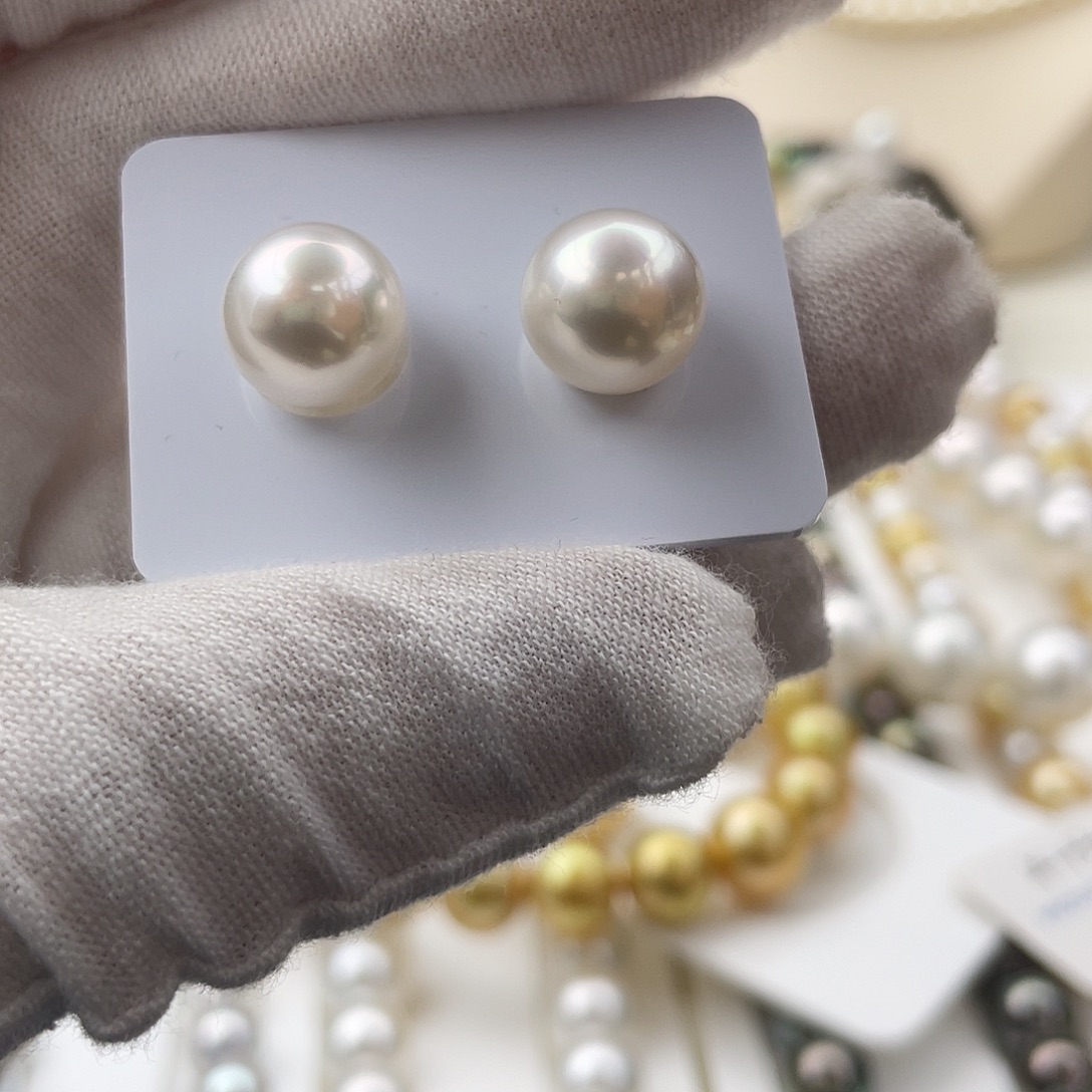 小***希海水珍珠耳饰未镶嵌极光镜面澳白对珠