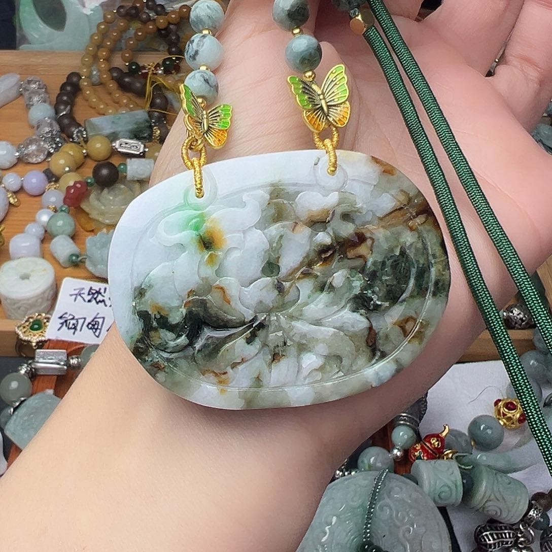 翡翠吊坠(赠链)未镶嵌吊坠8