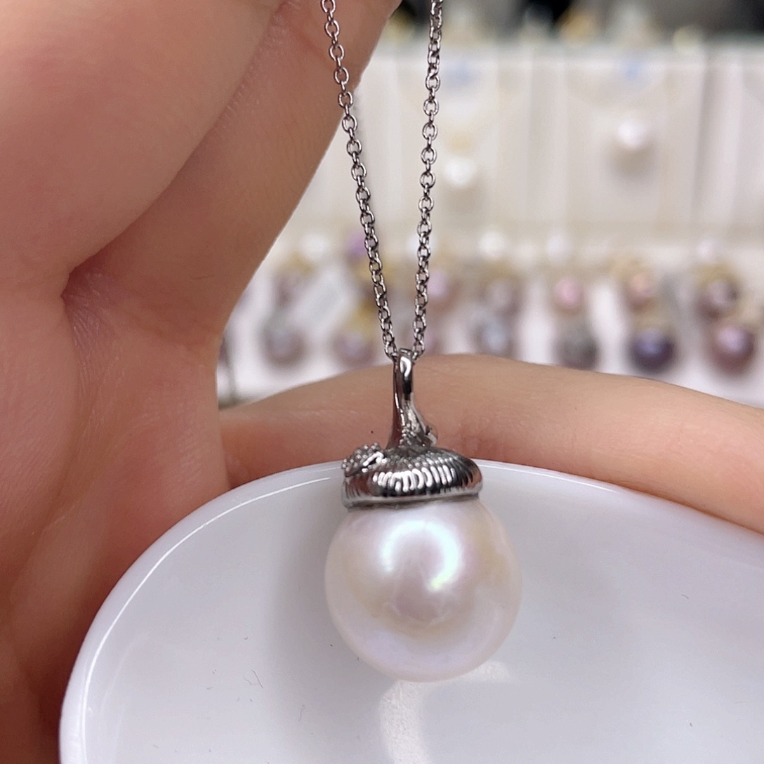 淡水珍珠未镶嵌吊坠(赠链)