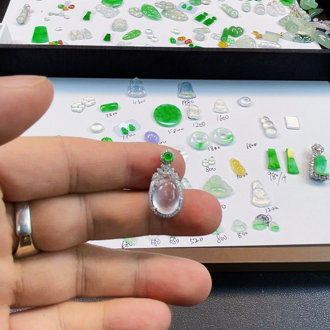 颈饰18K金镶嵌翡翠C****-ZJ0008玻璃种金镶福袋