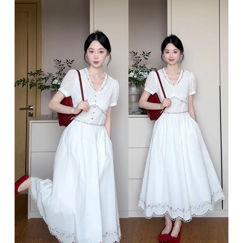 法式甜美设计感蕾丝刺绣娃娃领连衣裙女夏季新款清纯掐腰仙女裙