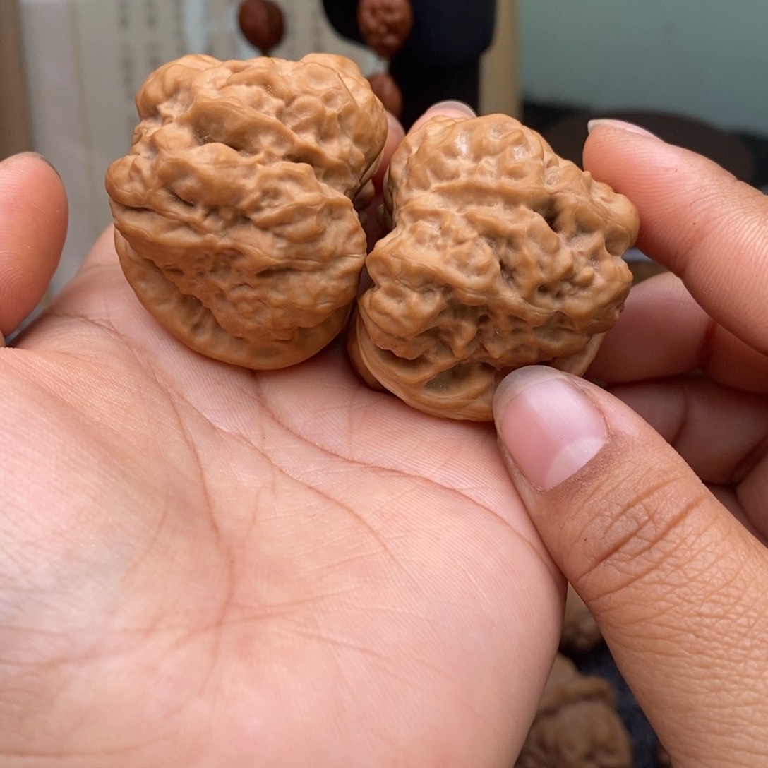 文玩核桃把件41蛤蟆头肚子44