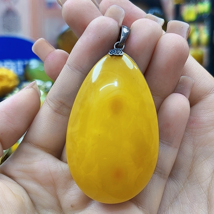 琥珀银S925镶嵌颈饰吊坠