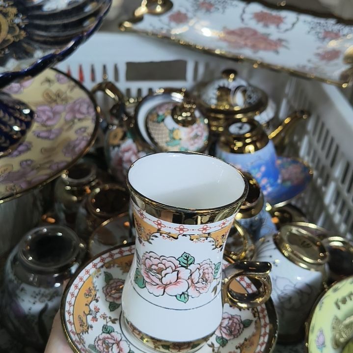 摆件陶瓷默认微瑕。。。。。。