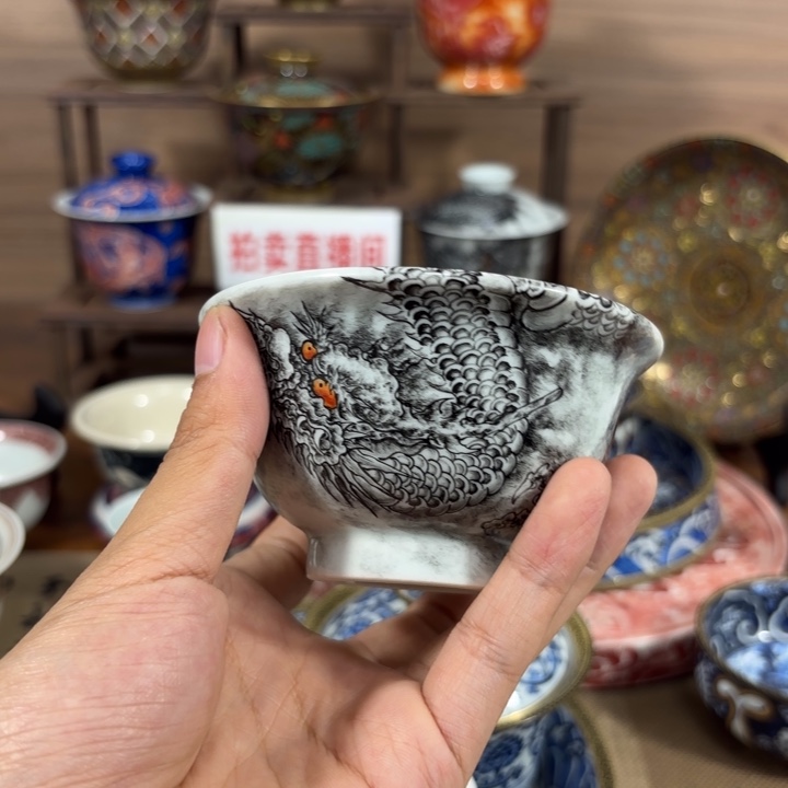 L***u景德镇手工手绘陶瓷