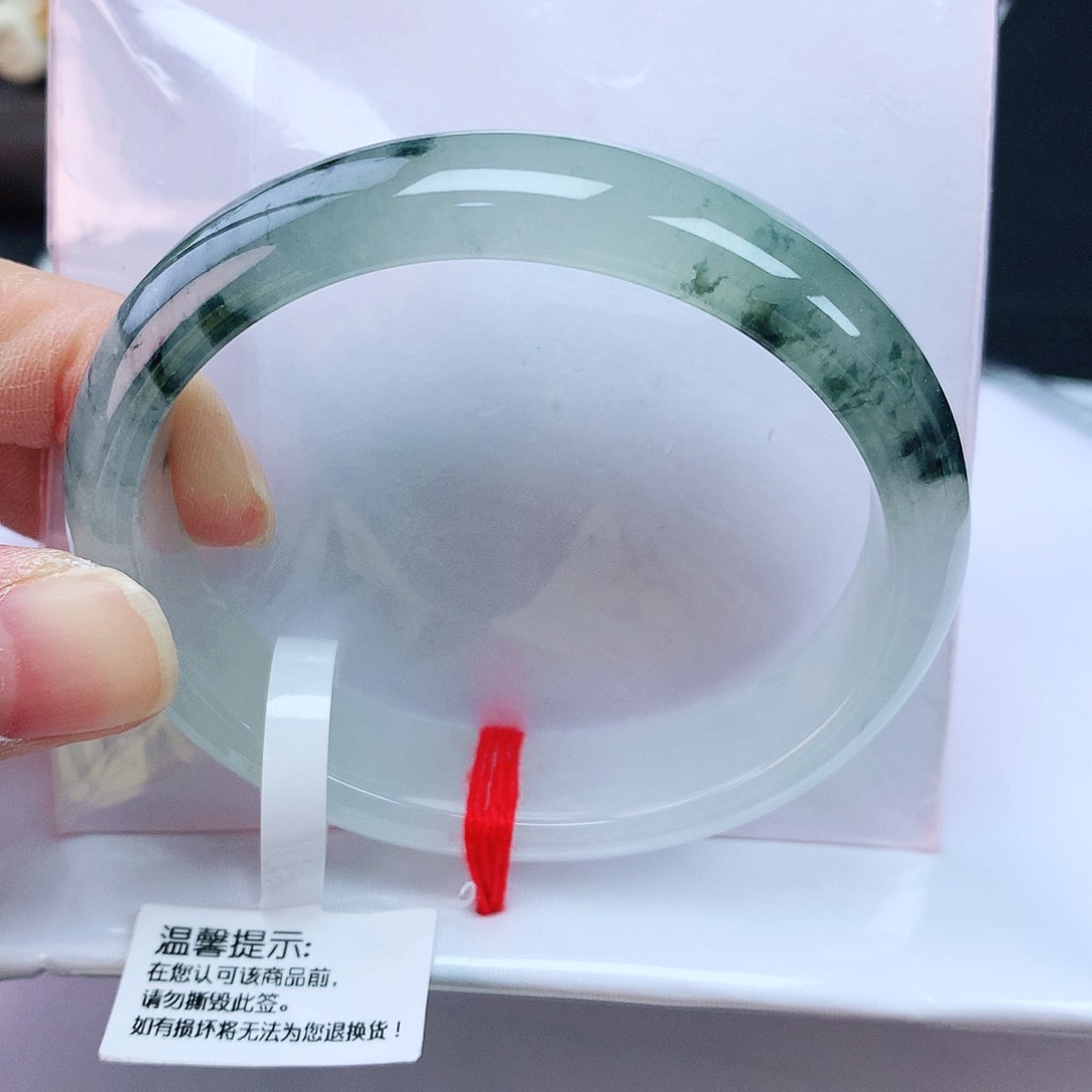 翡翠手镯未镶嵌56贵妃