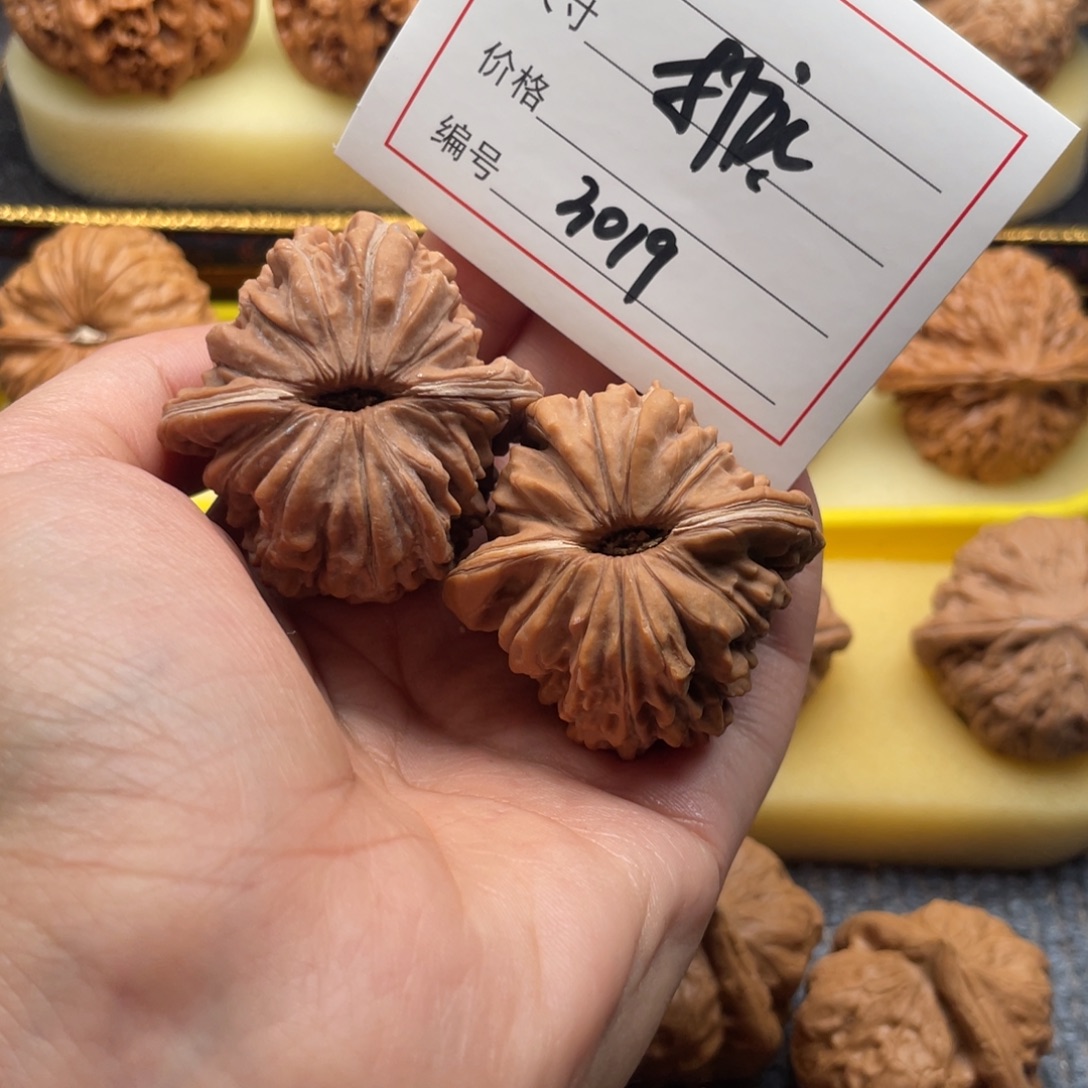 Y***6文玩核桃吊坠3019号41楼