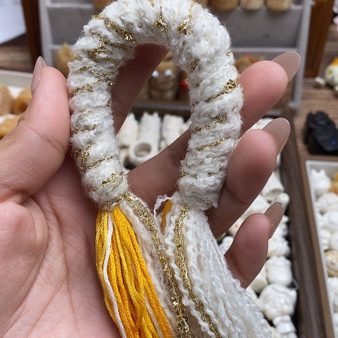鹿骨把件桃****。c19骨笛挂绳
