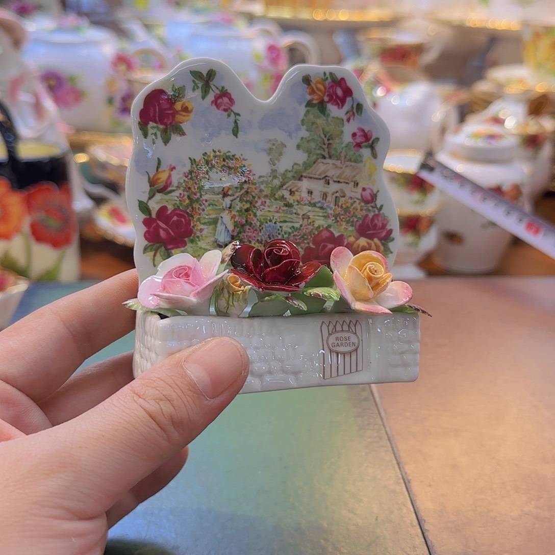 摆件Y****e欧洲瓷器收藏鉴赏博览中心