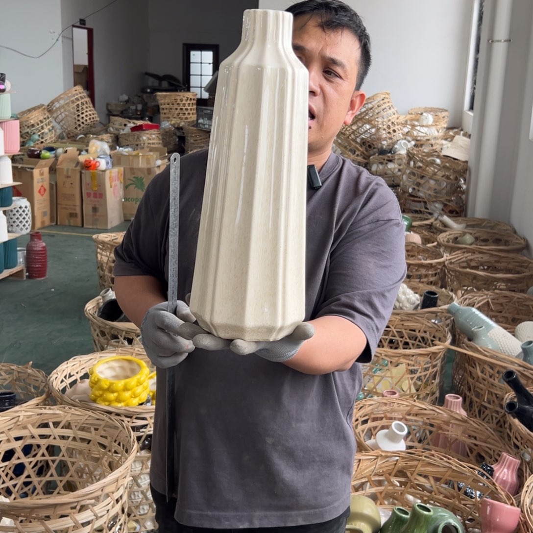 摆件78 号高中温工艺瓶（部分微瑕）