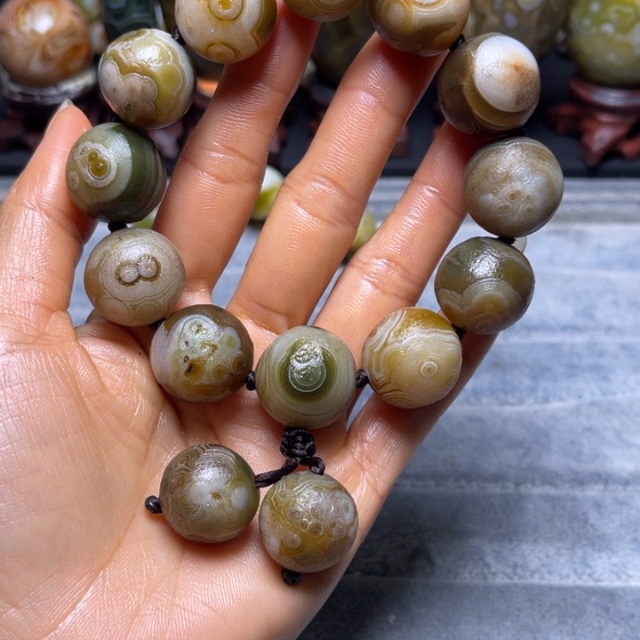 潜***现玛瑙/玉髓未镶嵌裸石