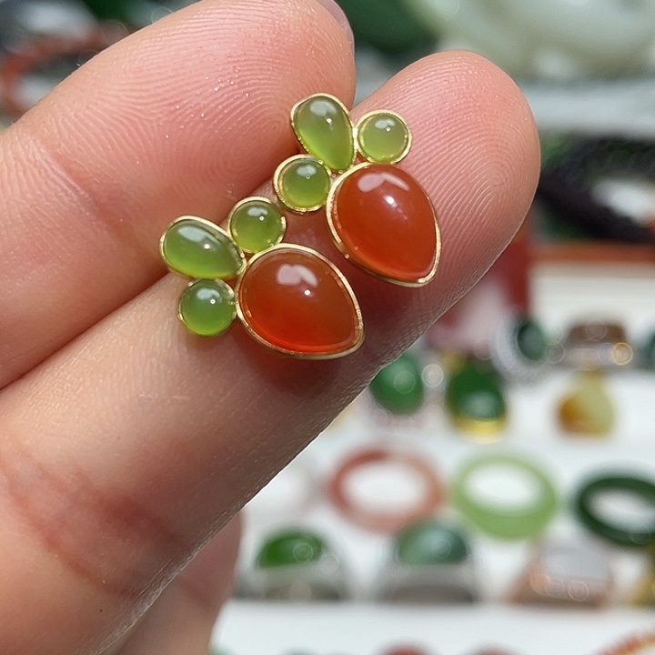 南红玛瑙银S925镶嵌耳饰颜色多样性发货