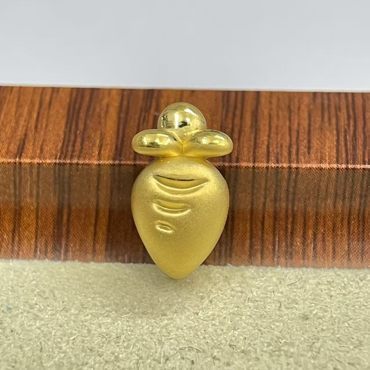 辉通黄金足金999手工古法胡萝卜通孔DP2546-0980