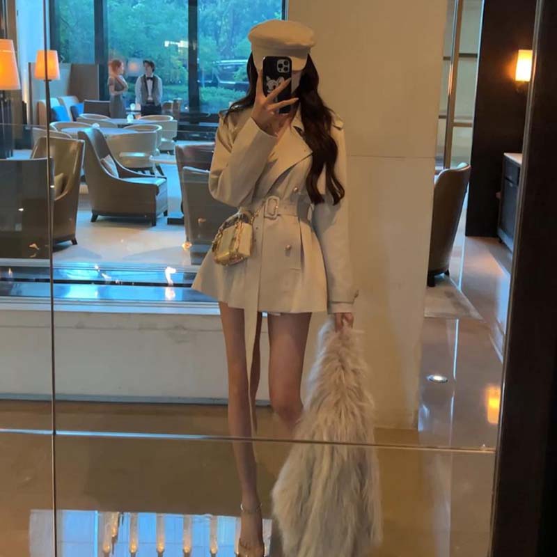 【有里布】【送腰带】英伦风双排扣收腰系带风衣女气质短款外套JT0072