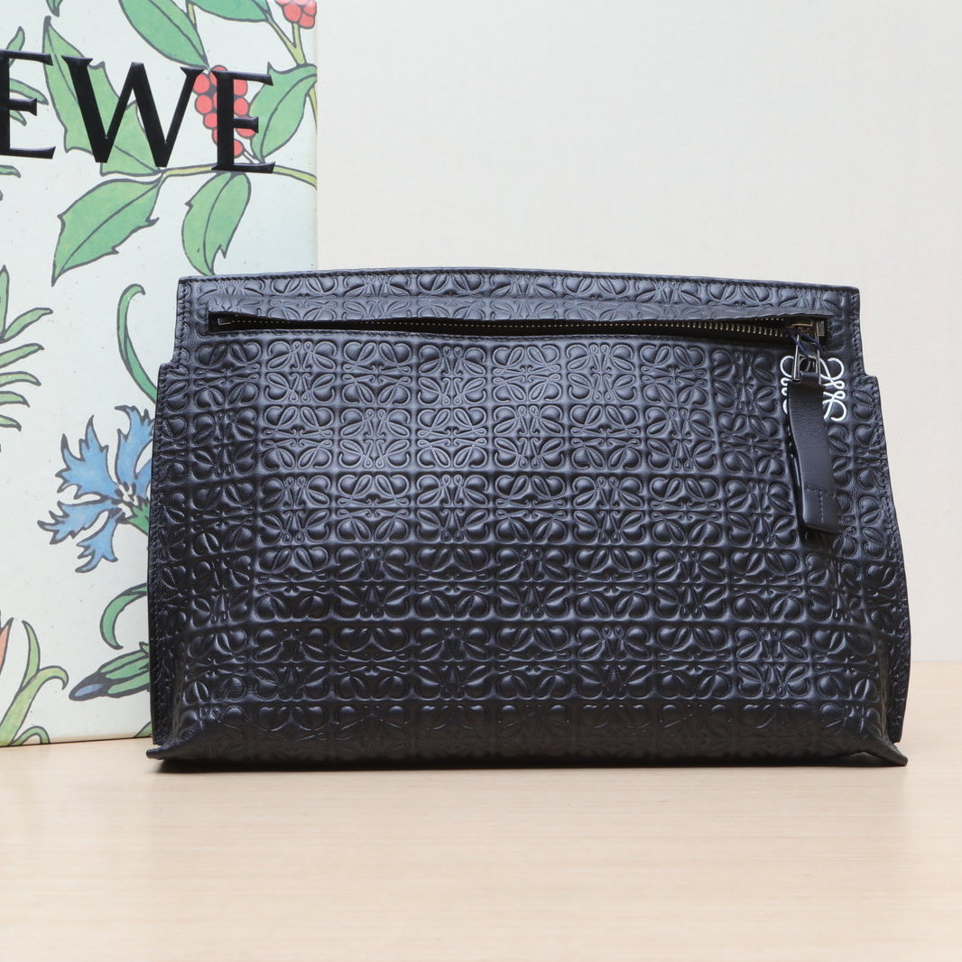 99新 LOEWE/罗意威 花花 黑色 皮革C logo 压纹 手拿包