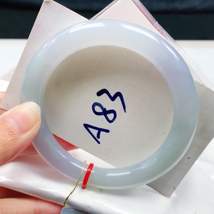 【闪购商品】翡翠手镯未镶嵌56.6圈