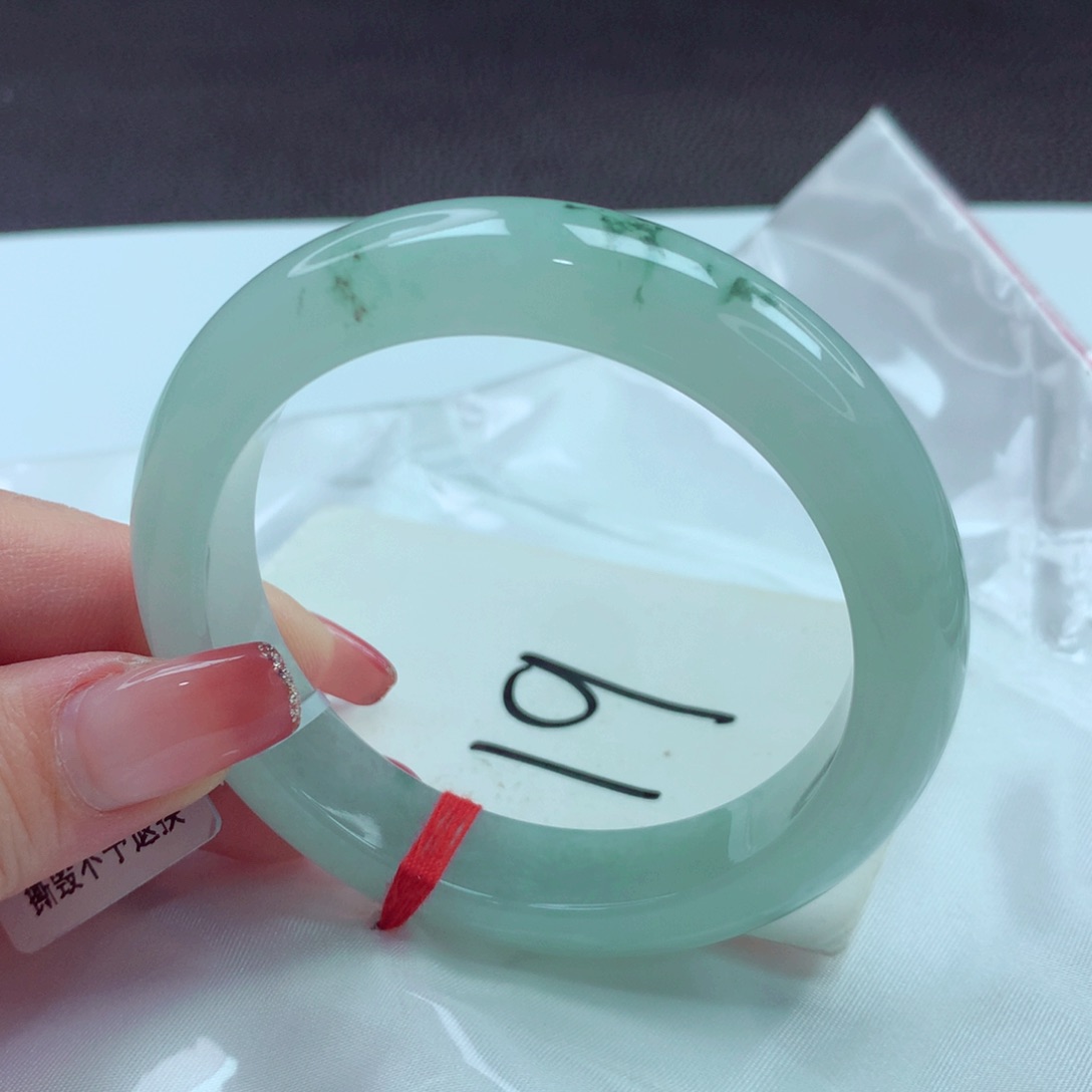 翡翠手镯未镶嵌手镯56