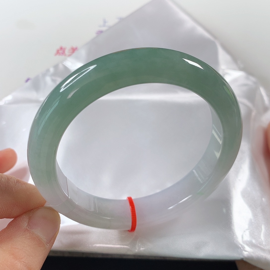 翡翠手镯未镶嵌 正圈①⑤①