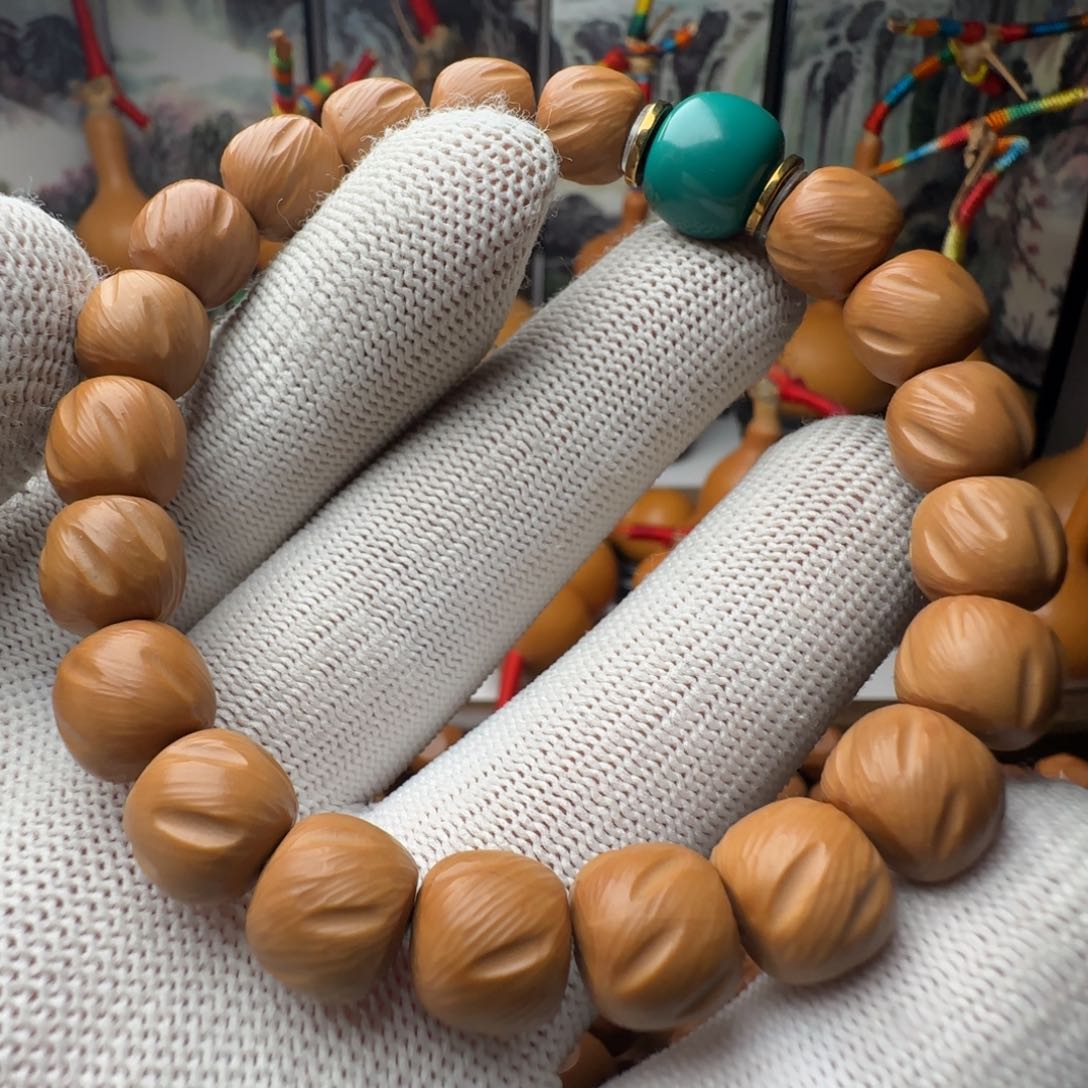 猴头核桃吊坠天河