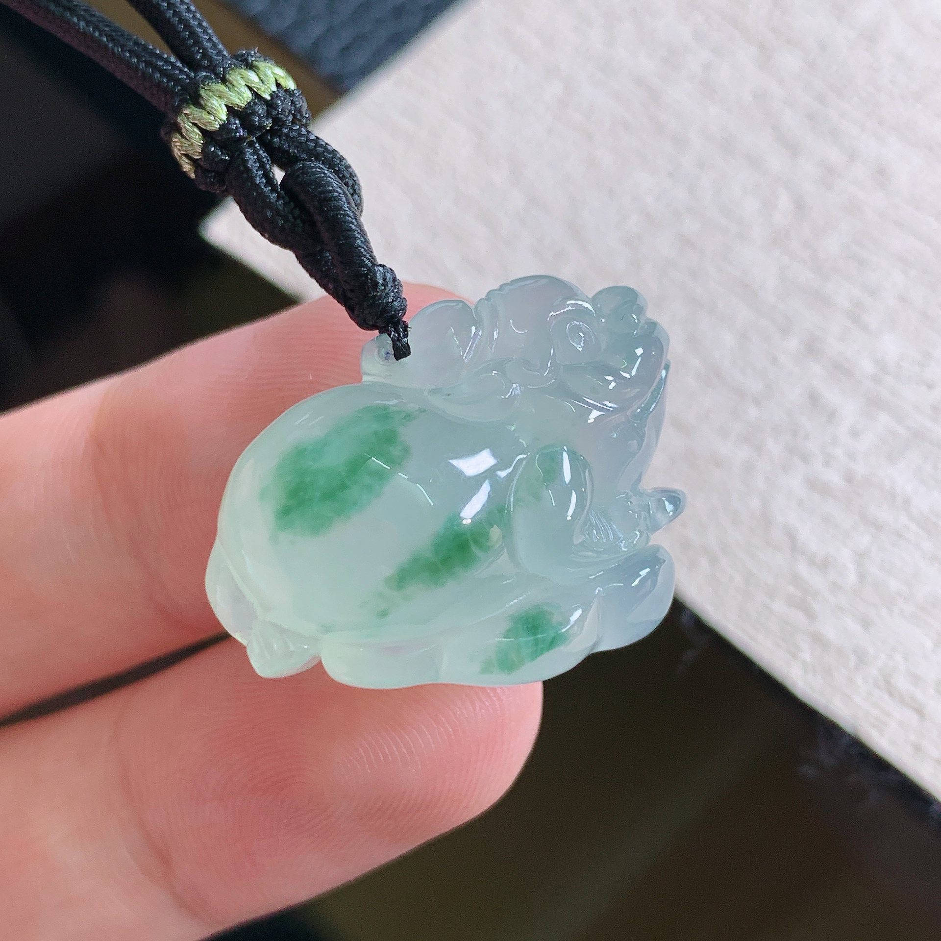 缅甸天然翡翠A货老坑冰种飘绿金蟾吊坠精品编号8