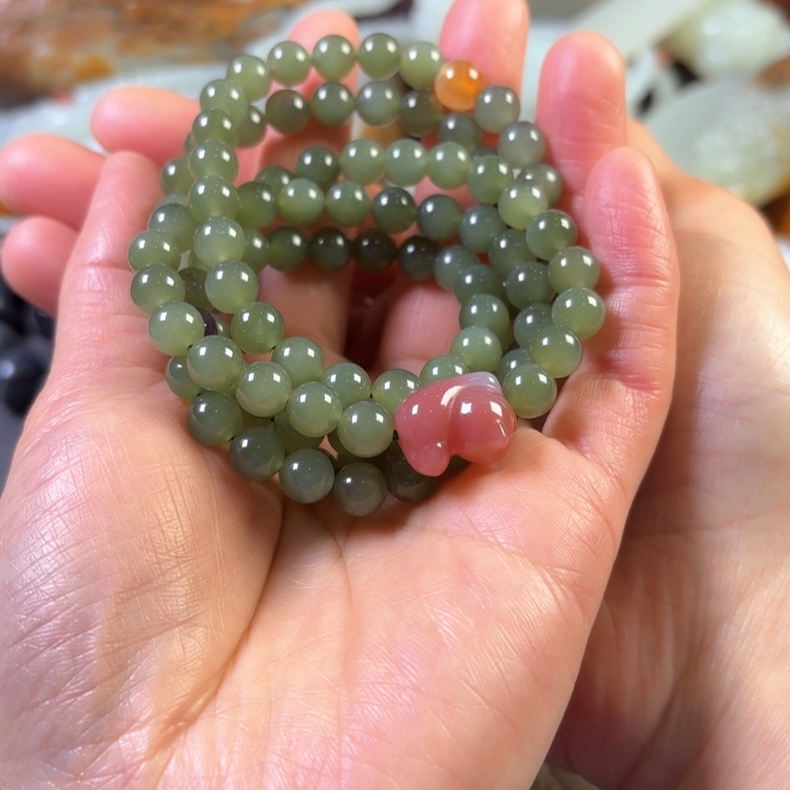 和田玉颈饰未镶嵌柠**冰