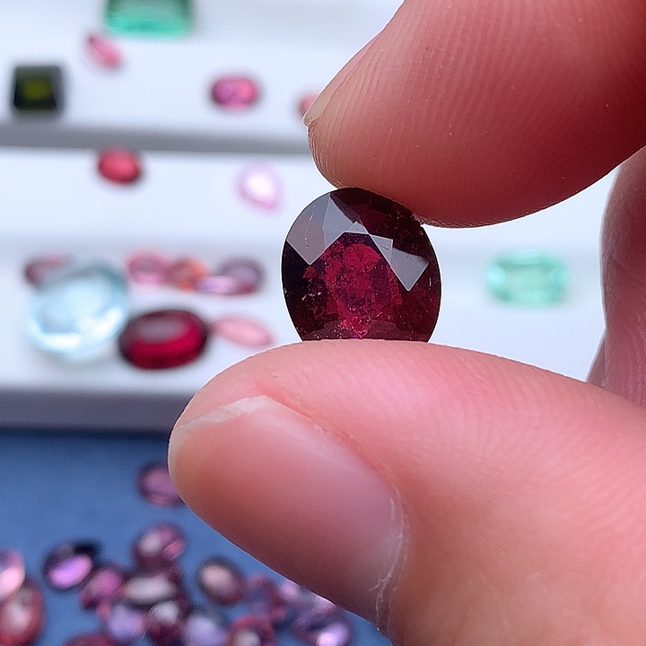 碧玺珠宝半成品未镶嵌3.95克拉