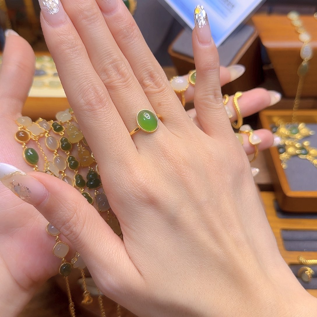 和田玉戒指银S925镀金镶嵌