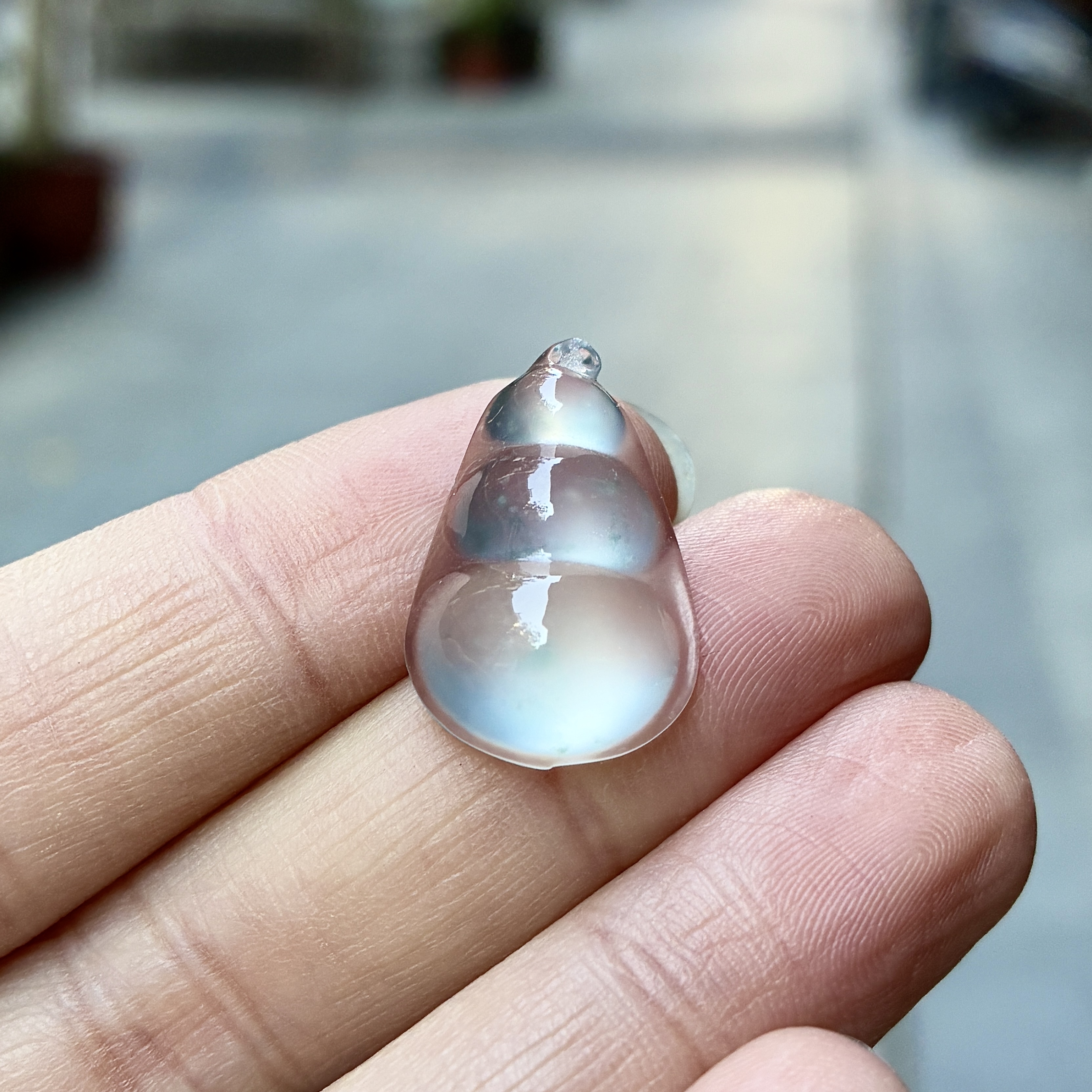 天然a货缅甸翡翠尺寸21.9/13.8/5.2玻璃种蓝刚福豆吊坠，种好起光