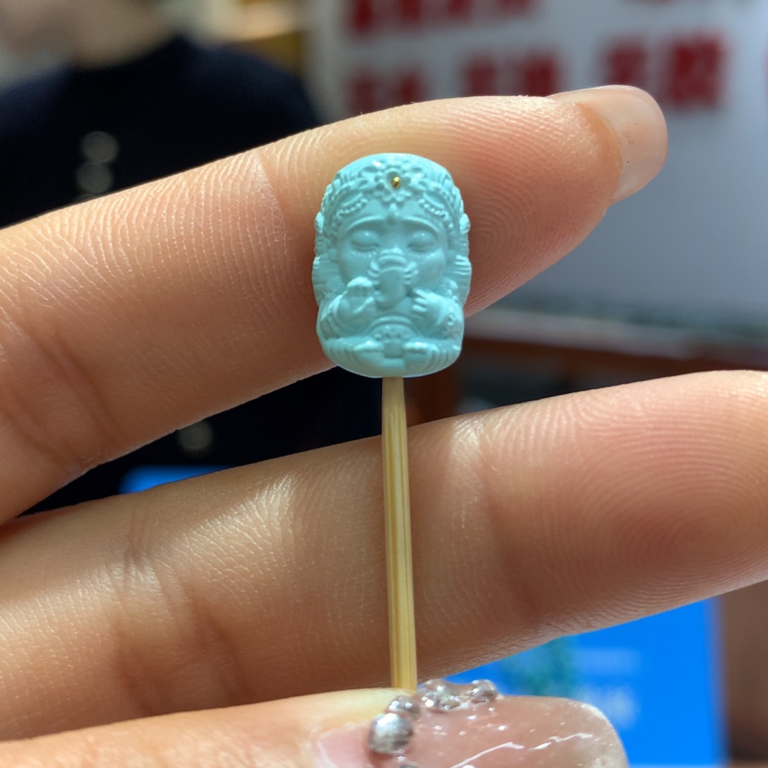 绿松石配饰未镶嵌