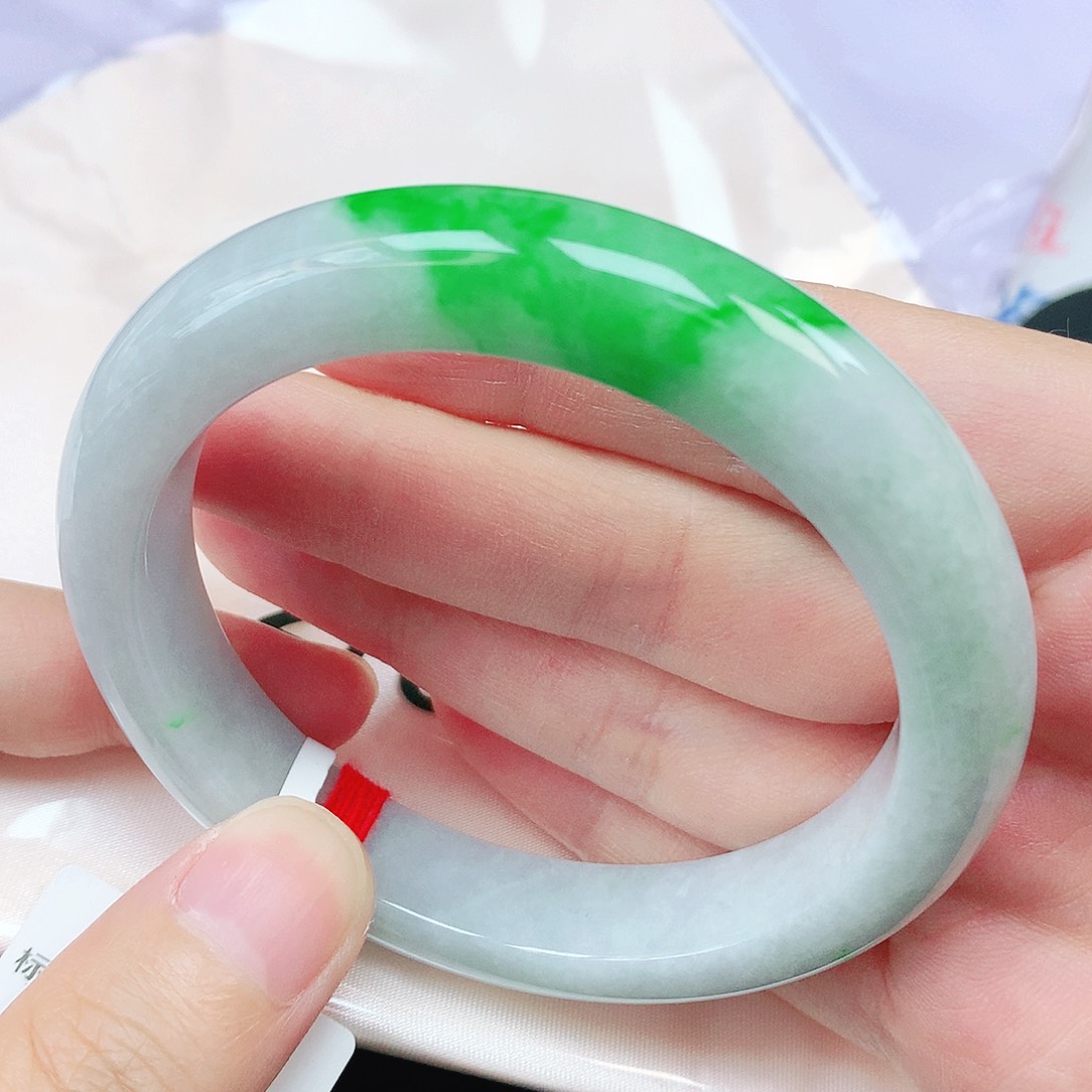 翡翠未镶嵌手镯抖音278