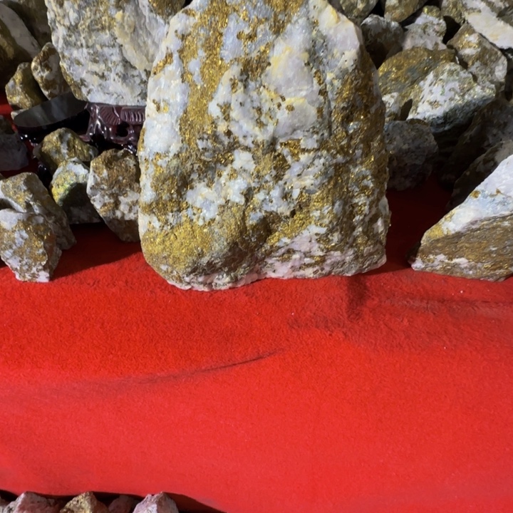 S***）金属图图图偷摸摸摸哦