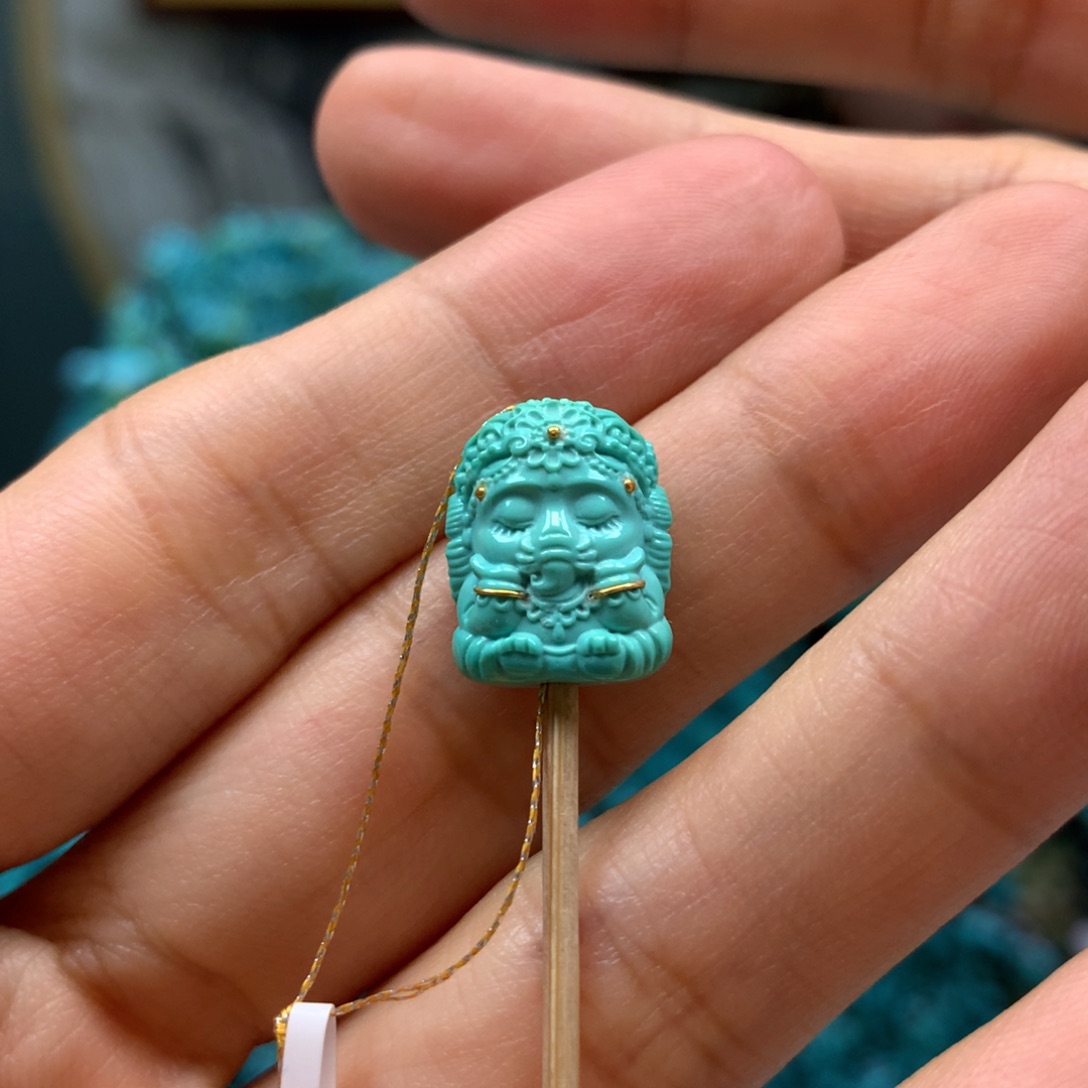 绿松石配饰未镶嵌