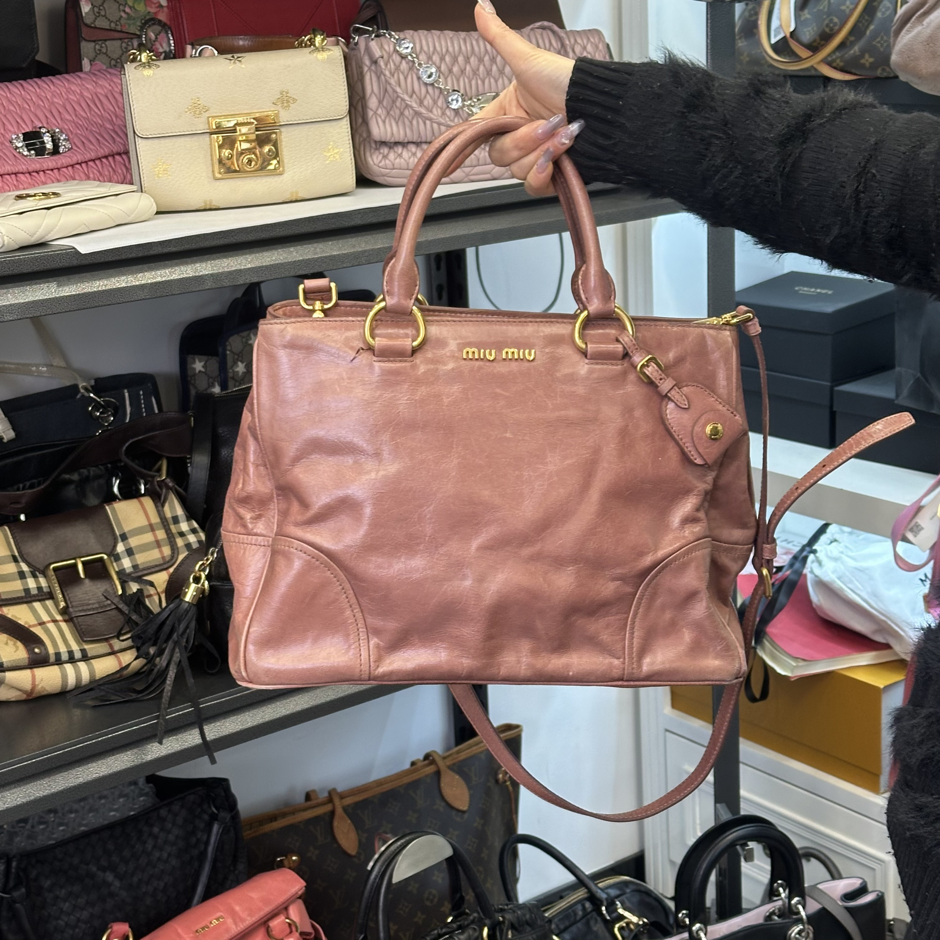 95新 MIU MIU/缪缪 粉色手提包/95新/聪聪