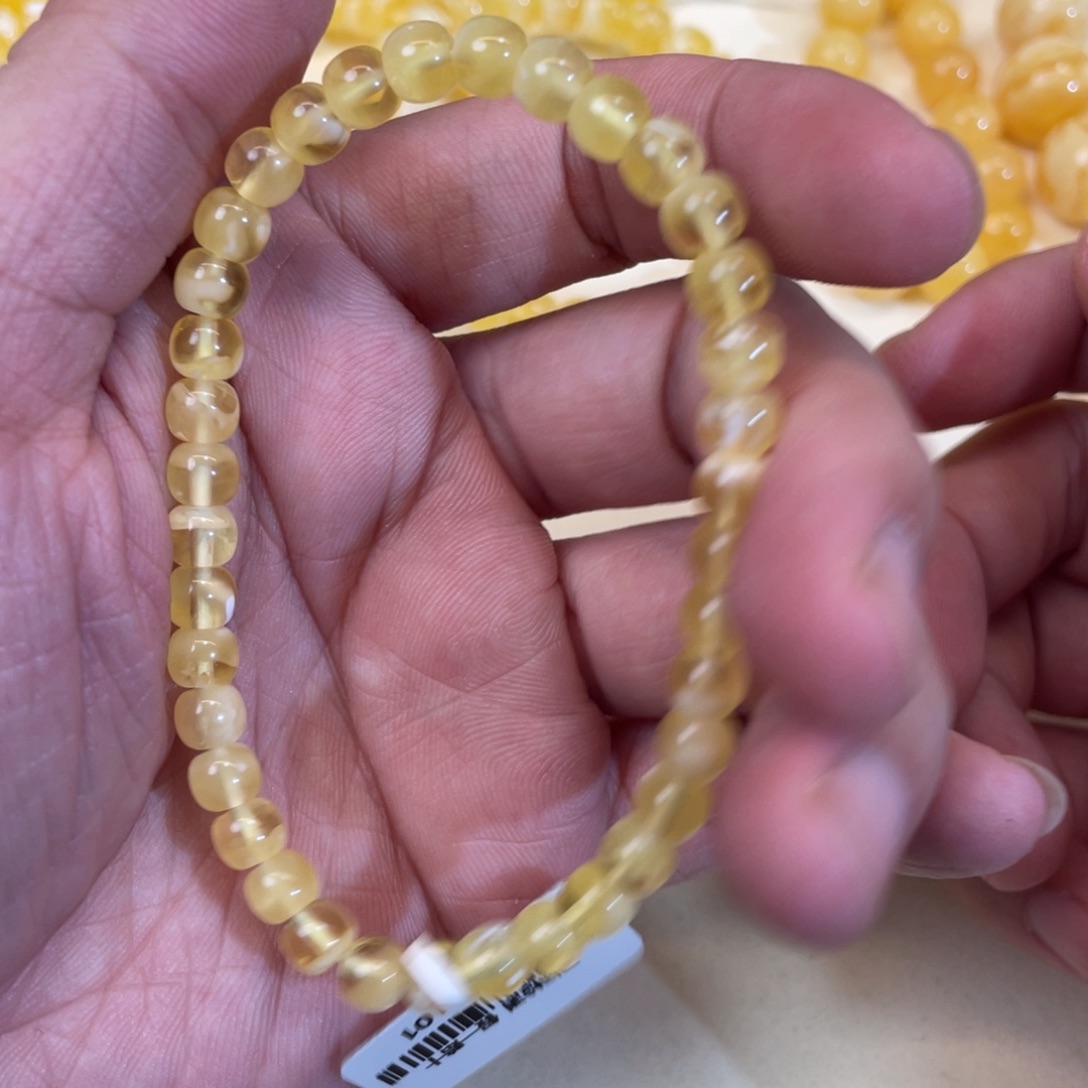 蜜蜡未镶嵌裸石031