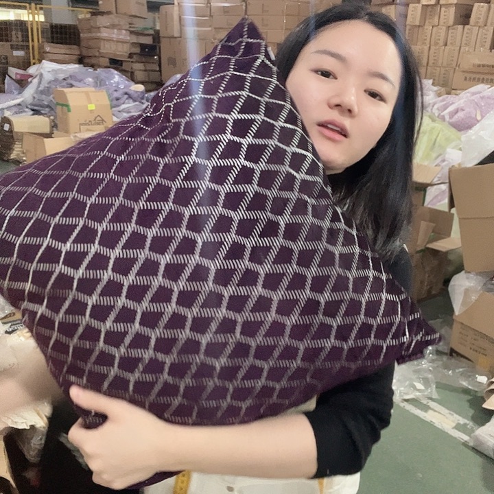 2号紫色抱枕法发1啦啦啦啦