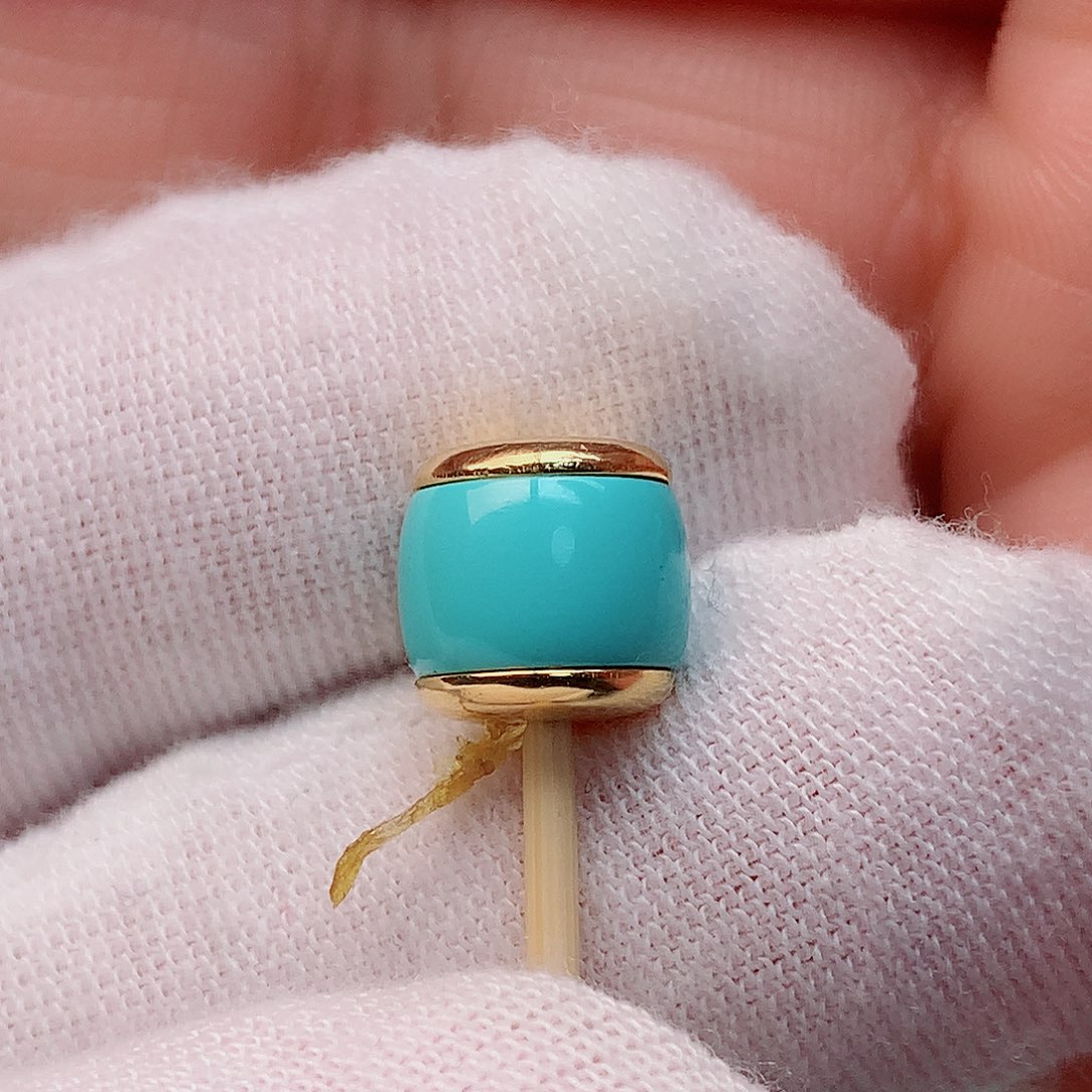 绿松石颈饰18K金镶嵌