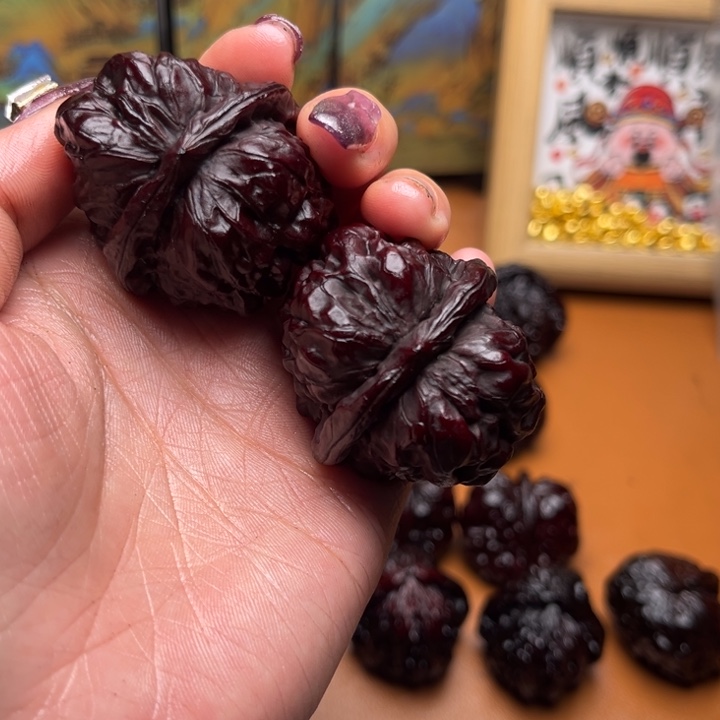 এ****核桃地闷文玩手把件蛤蟆头 135