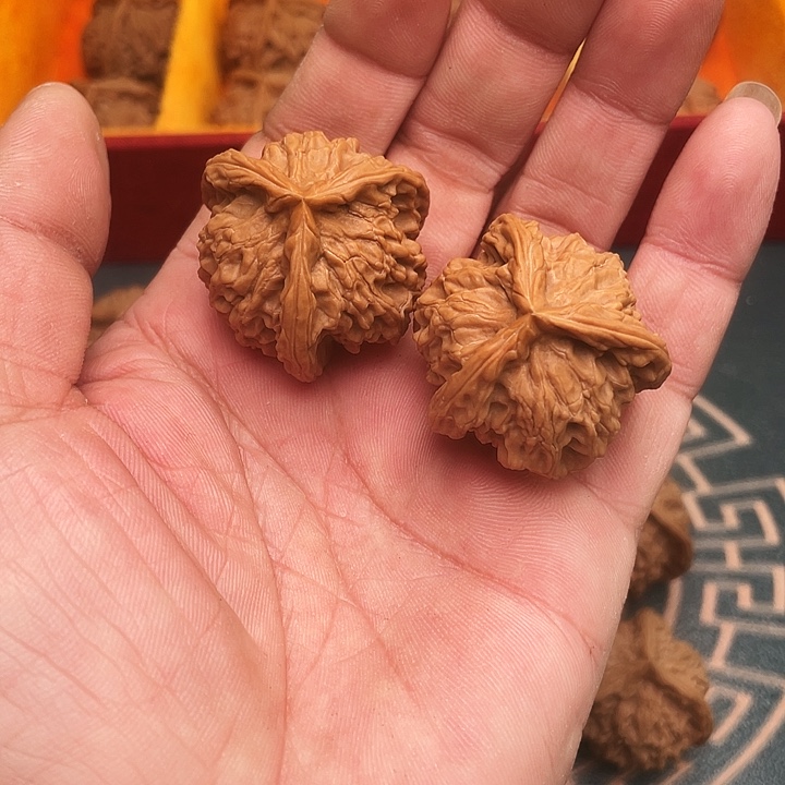 壹***柒吊坠文玩核桃一图一物