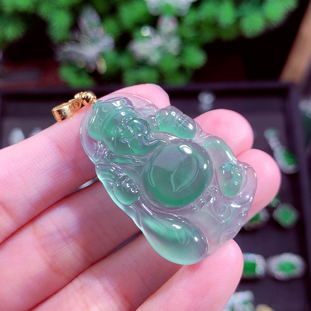 颈饰未镶嵌翡翠天然